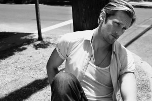 alexander-skarsgard-HQ-true-blood-23071702-1600-1067