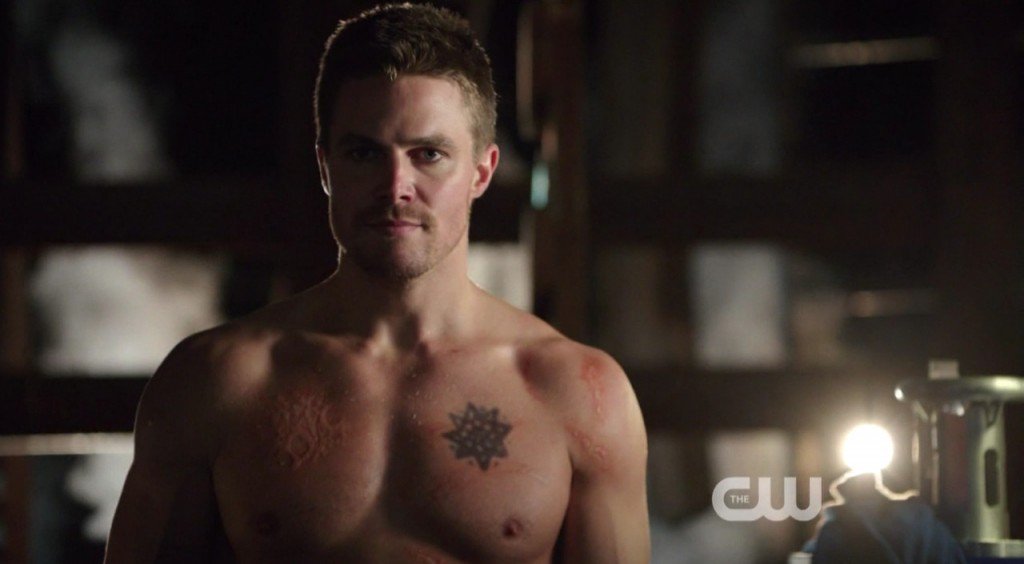 stephen amell shirtless arrow