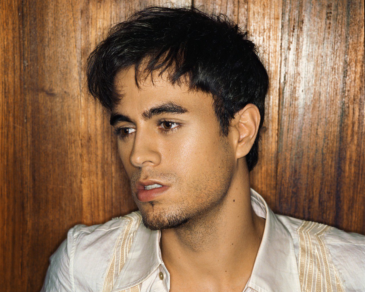 ENRIQUE IGLESIAS HAIRSTYLE  ENRIQUE IGLESIAS HAIRSTYLE