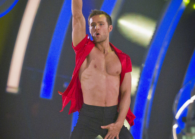 Strictly-Come-Dancing-Harry-Judd-shirtless_094144
