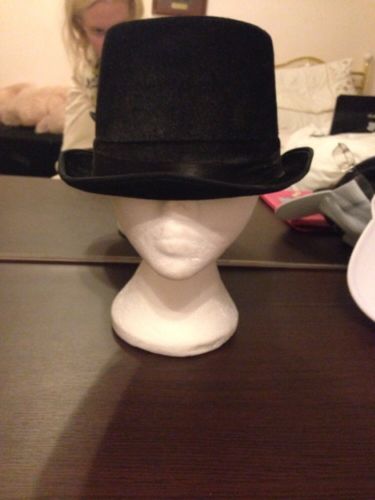 Britney top hat