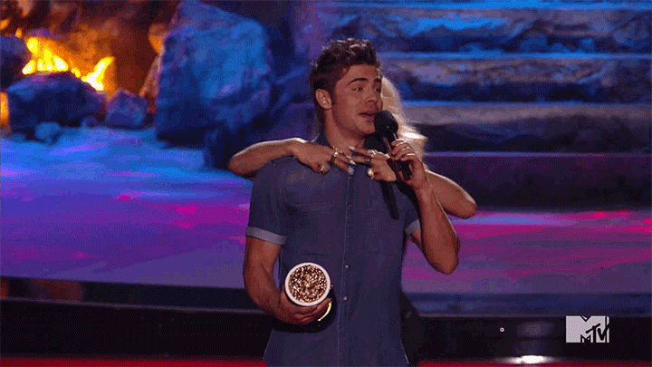 Zac-Efron-Gif-1