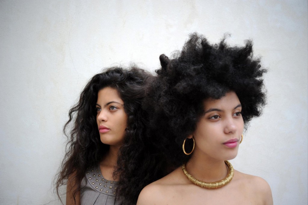 16h55_23_Ibeyi