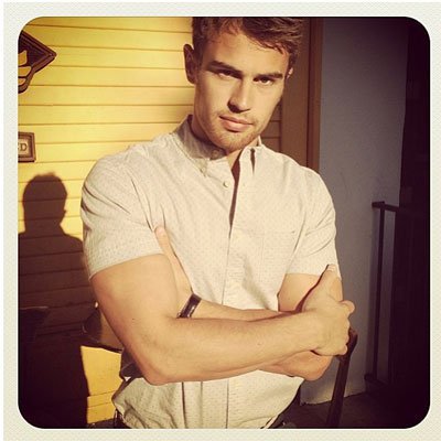 theo-james-divergent-four-arms