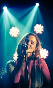 Belinda Carlisle - email