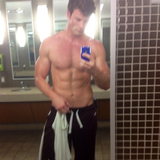 Derek2