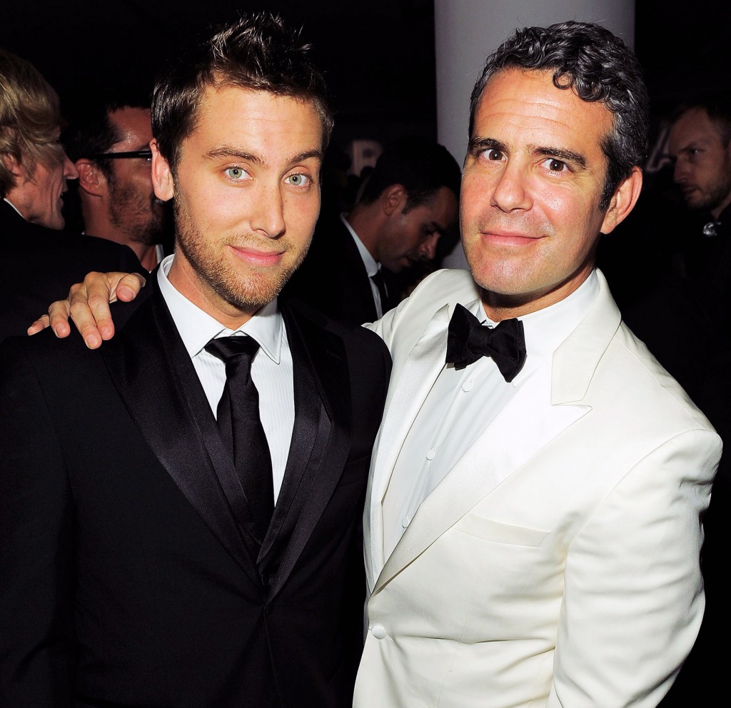 1430960079_andy-cohen-lance-bass-zoom