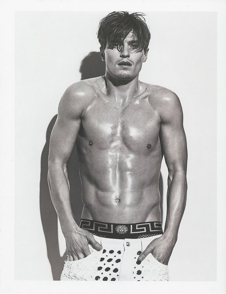 Oliver-Cheshire-Homme-Style-Magazine-3