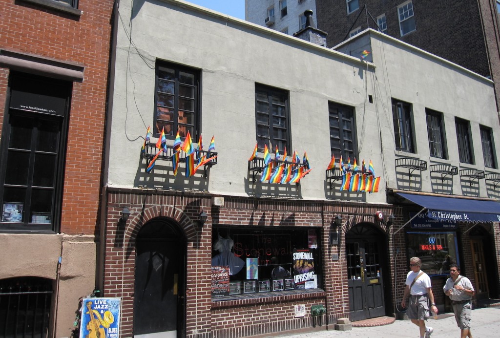 Stonewall_Inn_New_York_002