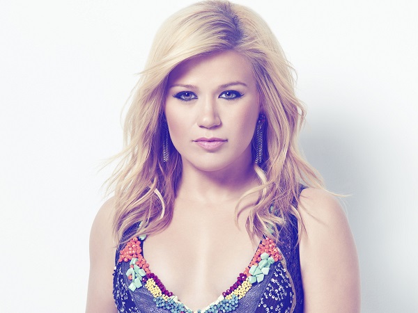 kelly-clarkson-promo