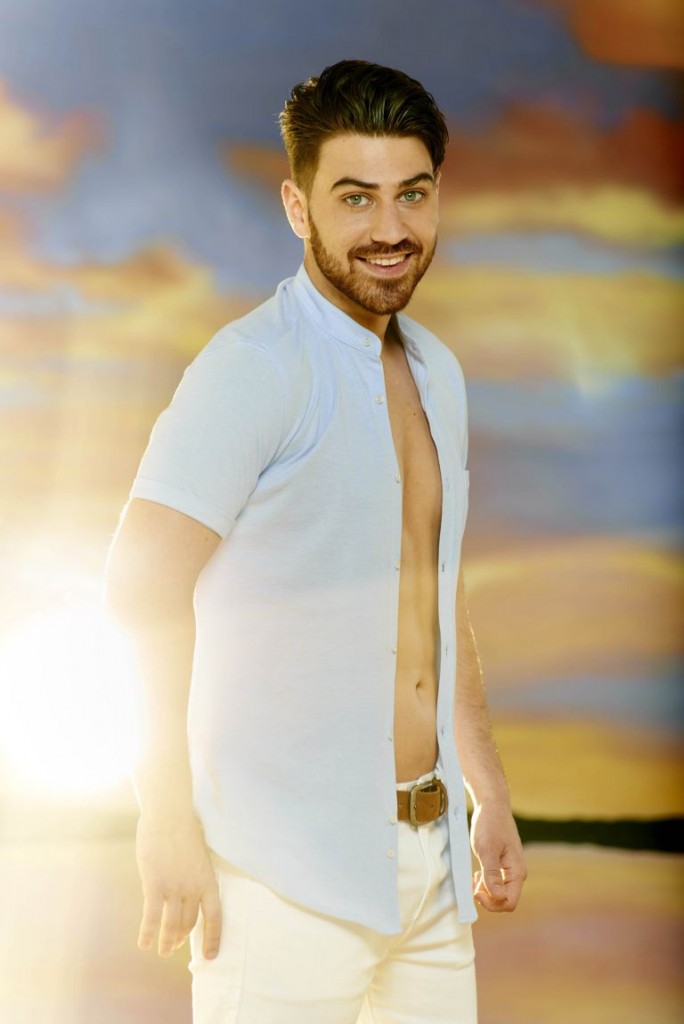 love_island_jon_770