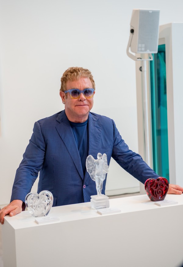 EltonJohn-2-International-launch-event-LALIQUE