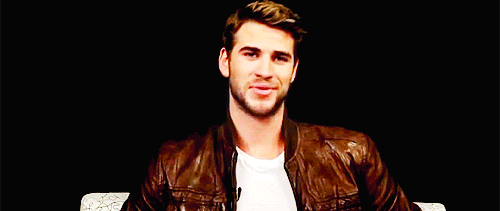 Liam-Hemsworth-Laugh