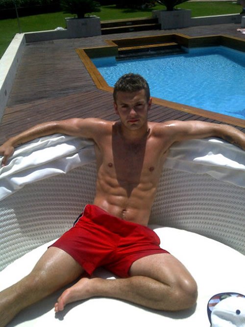 jack-wilshere-shirtless