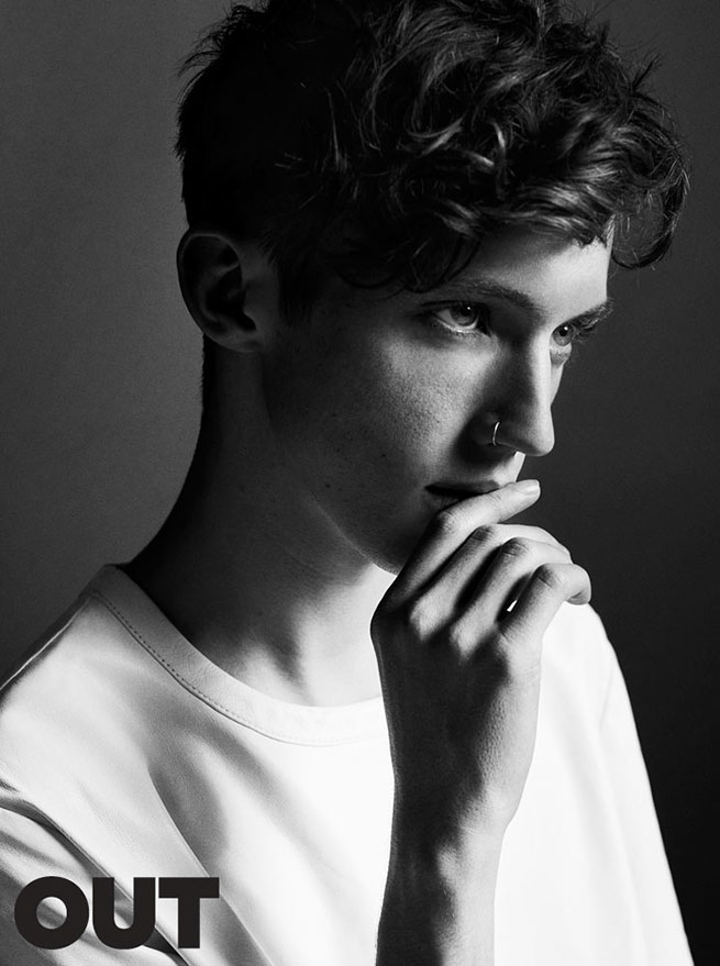 08_troye