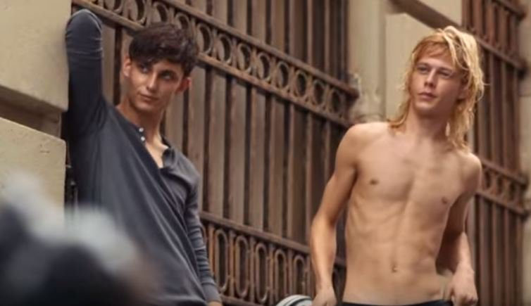 Homoerotic Calvin Klein ad accused of breaking Russia's 'gay propaganda' law  - Attitude