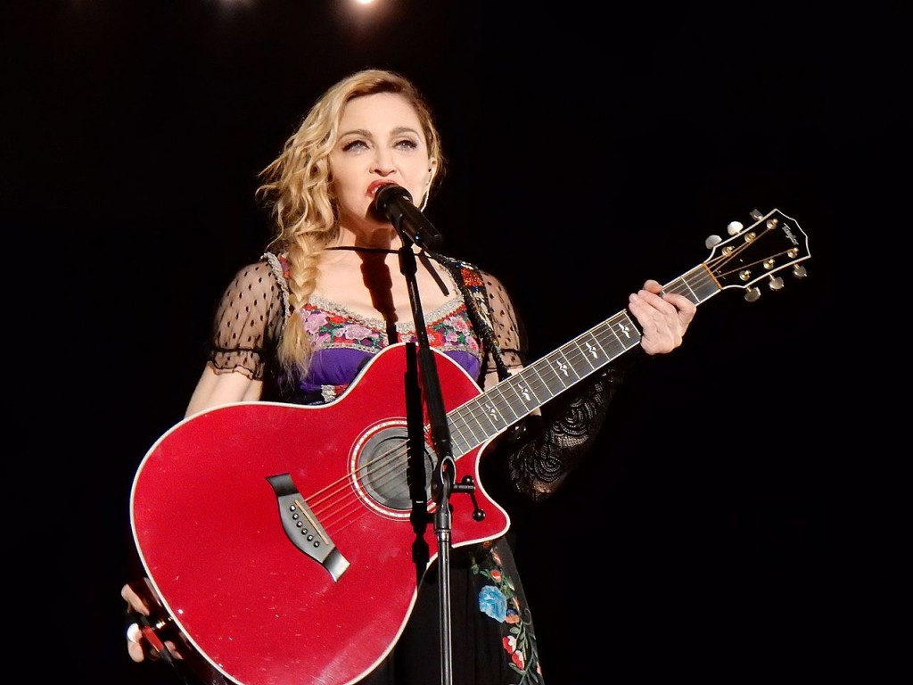 Madonna_Rebel_Heart_Tour_2015_-_Stockholm_(23419442175)
