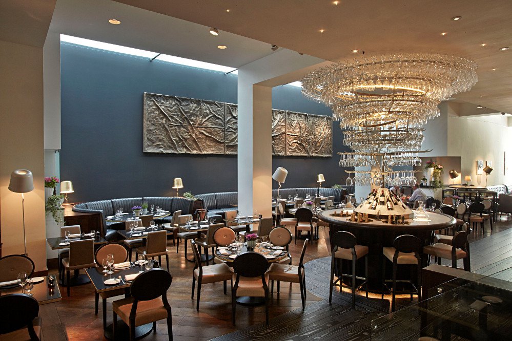 Avenue DiningRoom_1mb