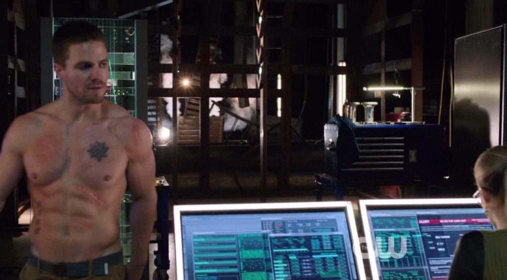 stephen amell shirtless arrow