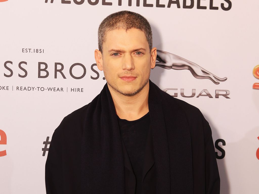 wentworth-miller-ganz-in-schwarz