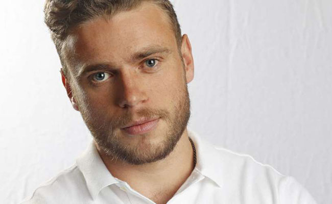 Gus Kenworthy will play Emma Roberts' boyfriend in 'American Horror ...