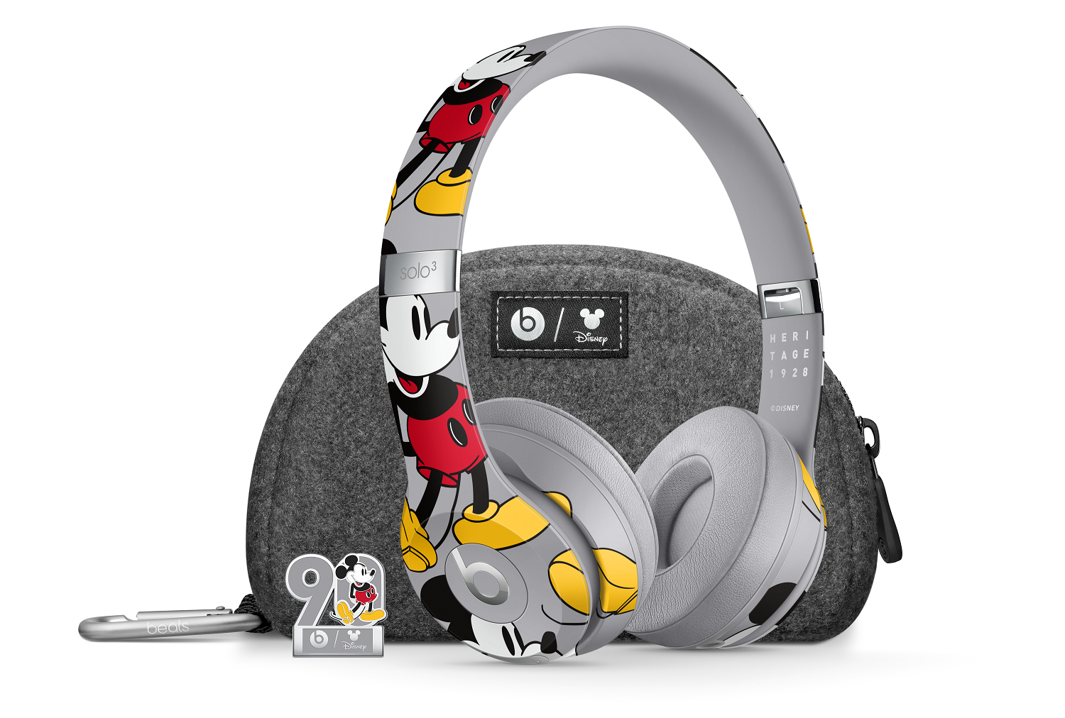 hans forbruger sygdom Beats by Dr. Dre and Disney Pay Tribute to the “True Original” With Sleek  Headphone Collaboration - Attitude