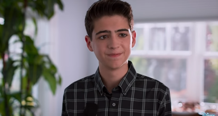 Andi Mack Star Joshua Rush Has Come Out As Bisexual Attitude 