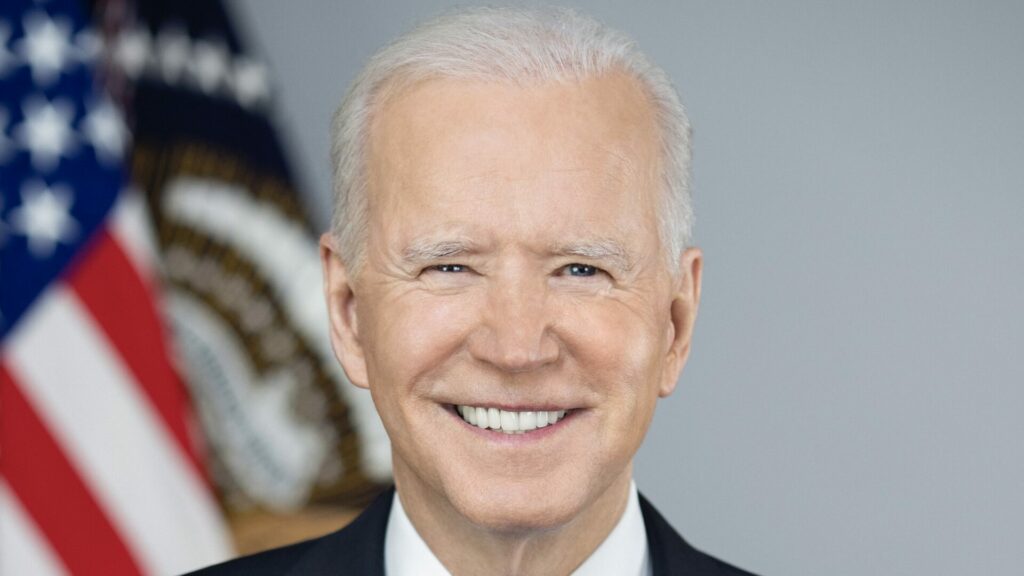 President Joe Biden poses for his 2021 official portrait