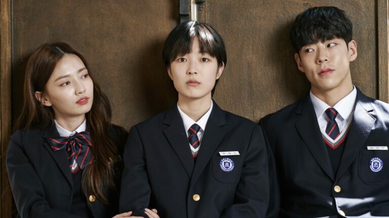 (L to R) Ji-in Kim as Sera, Hyun-Ho Ahn as Jay, and Woo-Sung Choi as Wooram in XX + XY