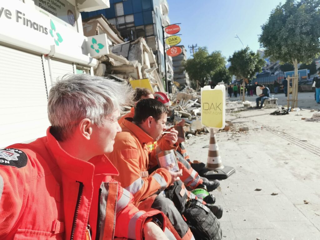 Tracy Doyle and members of the ISAR team in Turkey