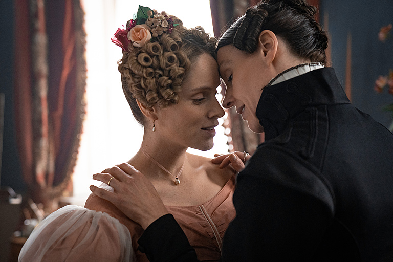 Sophie Rundle as Ann Walker and Suranne Jones as Anne Lister in Gentleman Jack