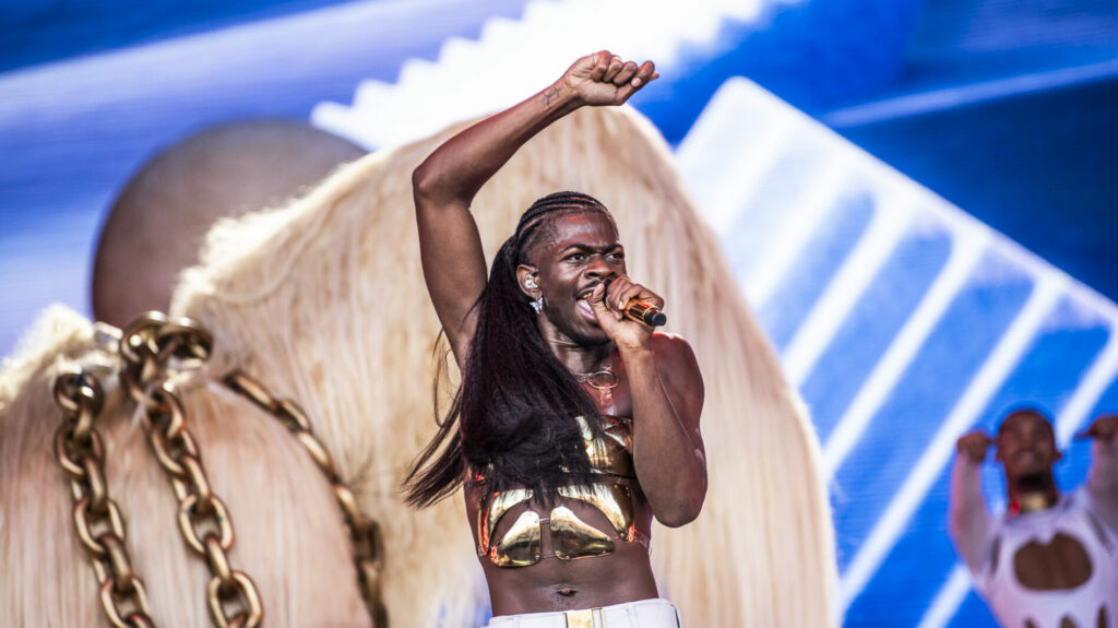 Lil Nas X on stage at Glastonbury 2023 (Image: @aaronparsonsphotography)