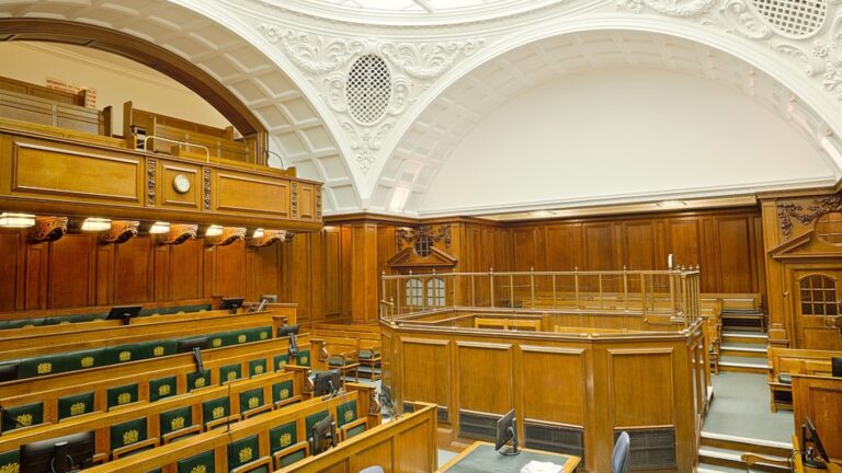 The dock in the Central Criminal Court at the ld Bailey (Image: Wikimedia Commons/Michael D Beckwith)