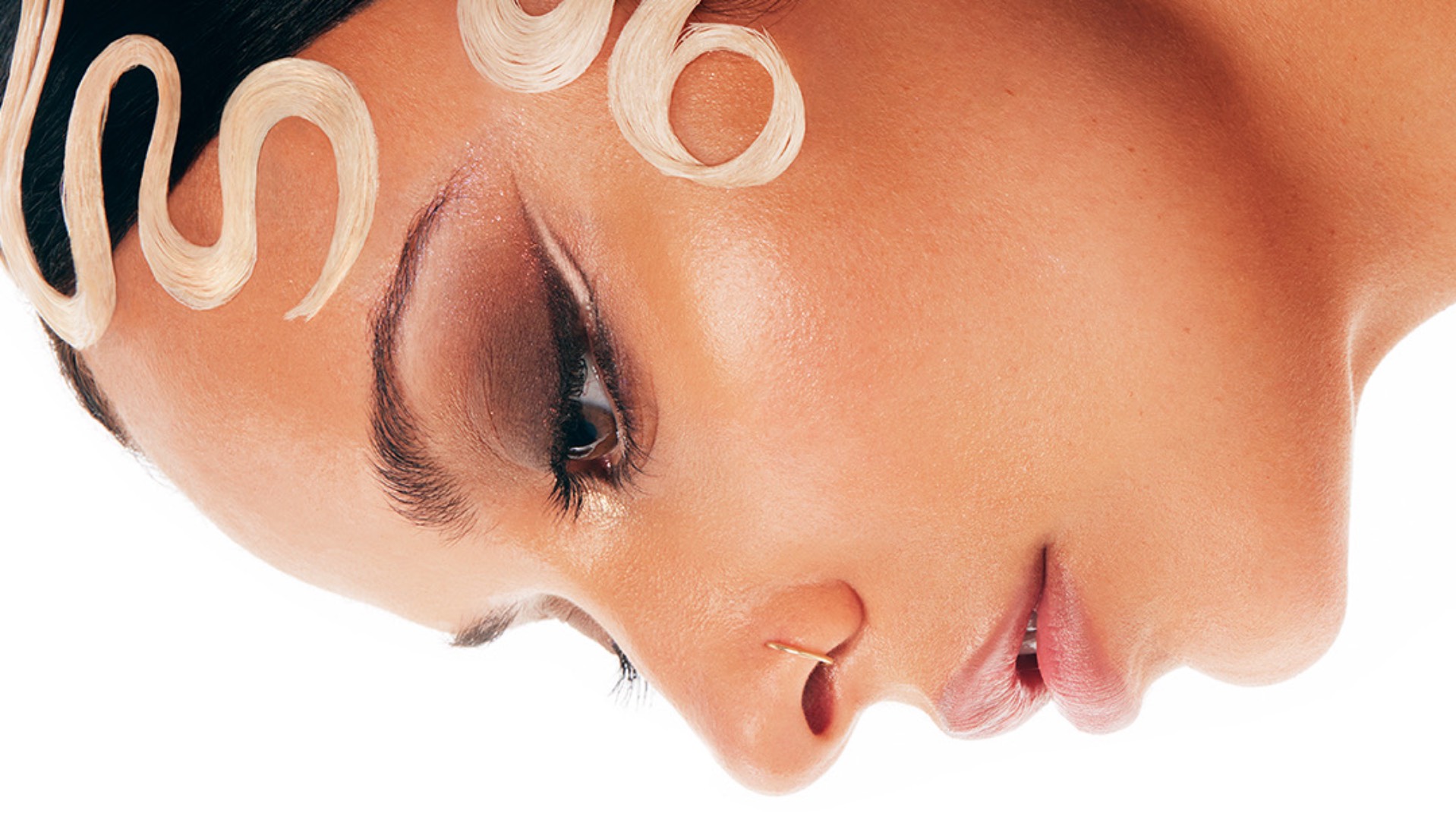 Jade Thirlwall close up of face