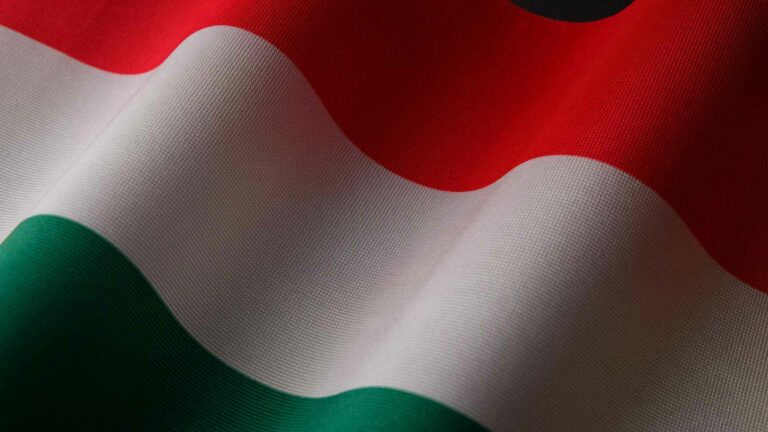 Stylised image of the Hungarian flag