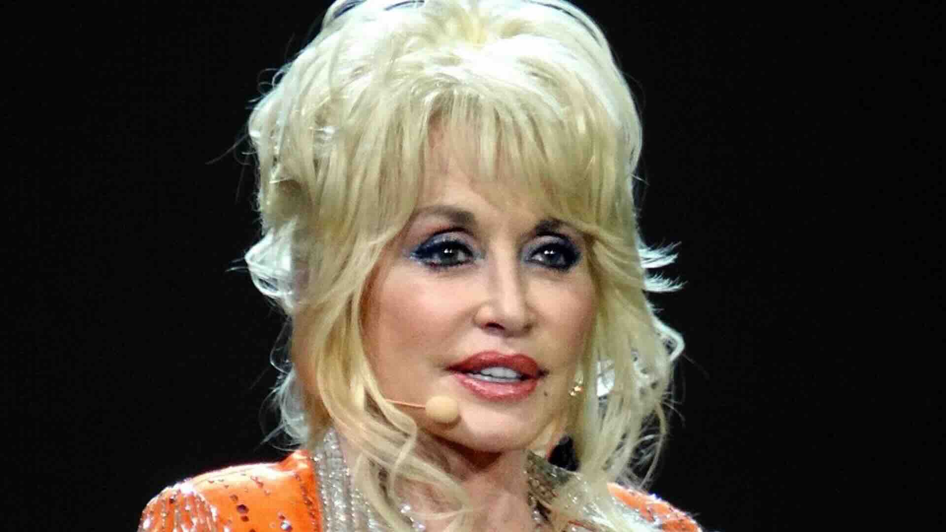 Dolly Parton in concert