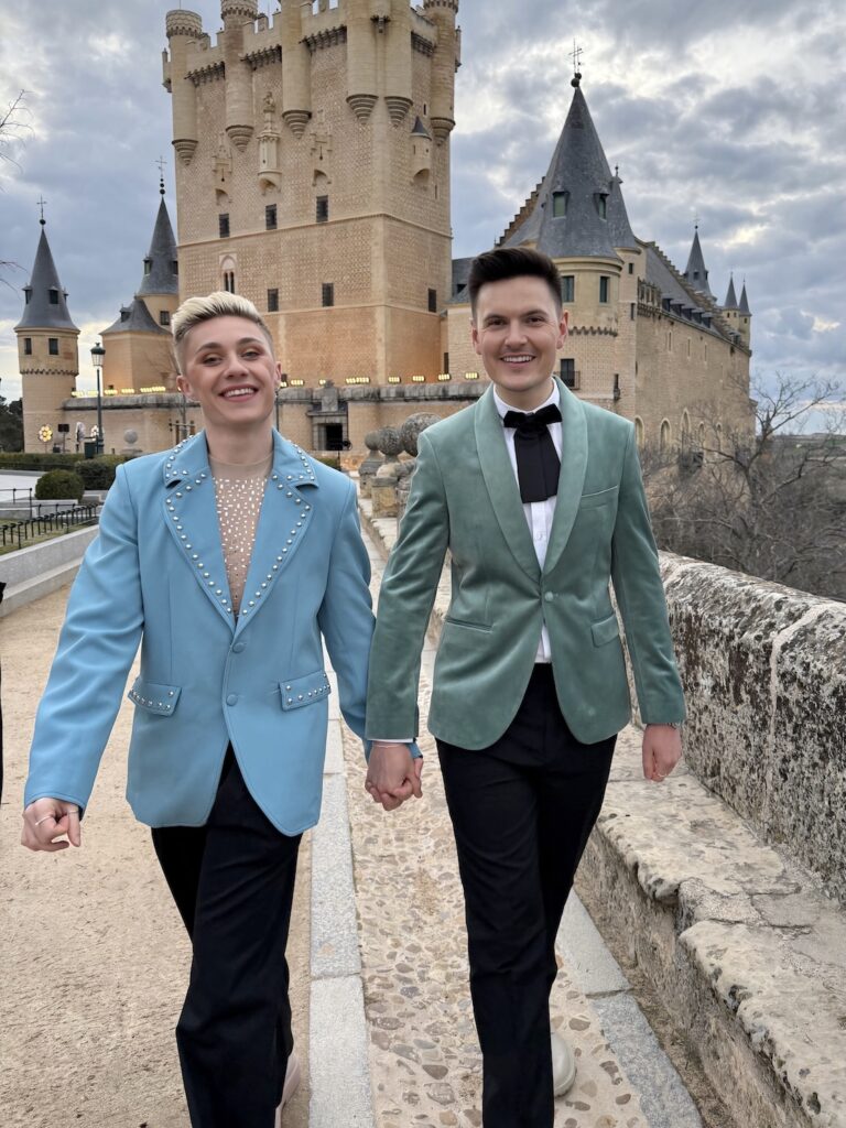 Matthew & Ryan Mackinnon in suits