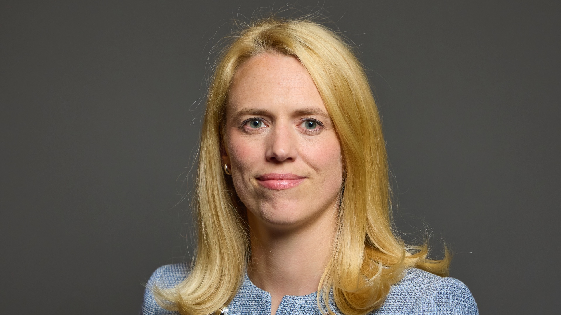 Official portrait for Louise Sandher-Jones