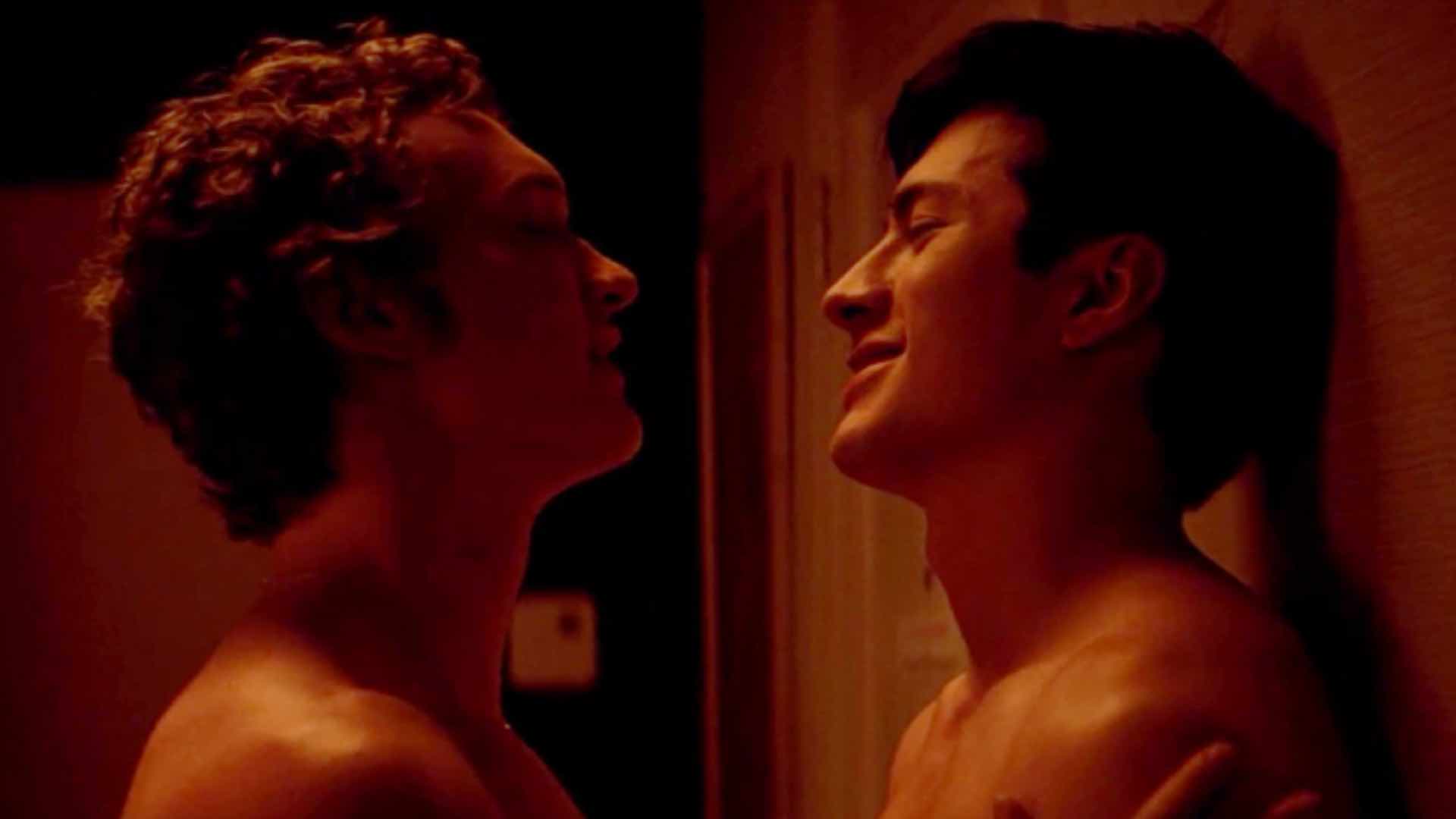 Heated Rivalry kissing scene