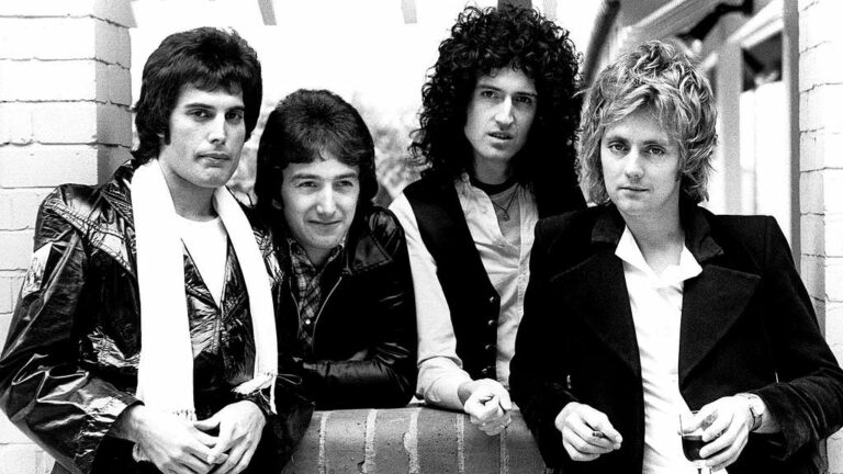 Queen pictured in 1977