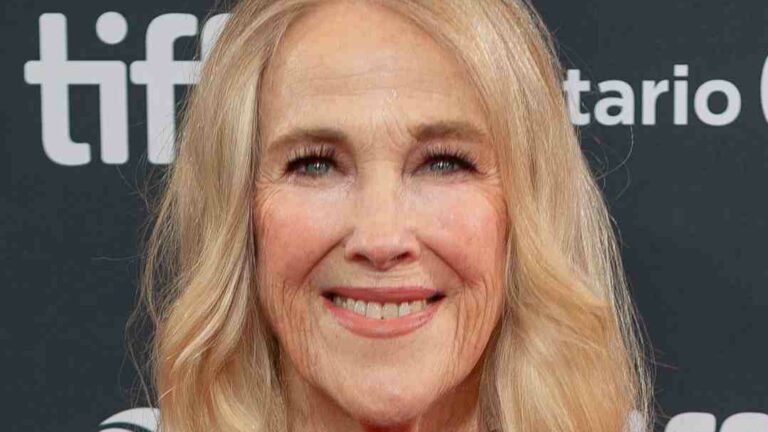 Catherine_O'Hara_at_the_2024_Toronto_International_Film_Festival_(cropped)