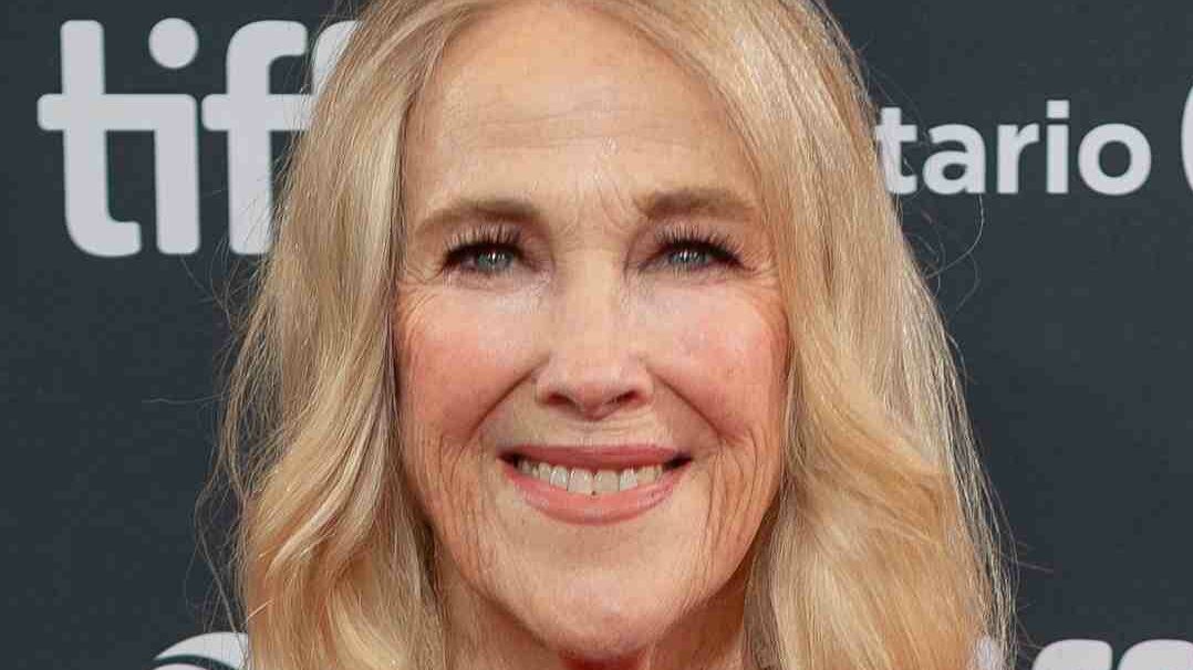 Catherine_O'Hara_at_the_2024_Toronto_International_Film_Festival_(cropped)