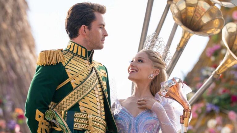 Ariana Grande and Jonathan Bailey in Wicked