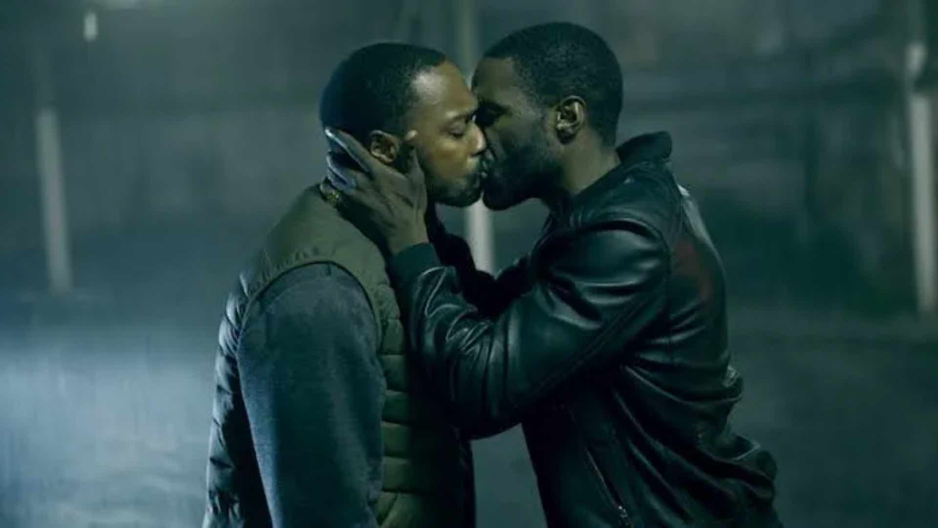 Anthony Mackie and Yahya Abdul-Mateen II kissing