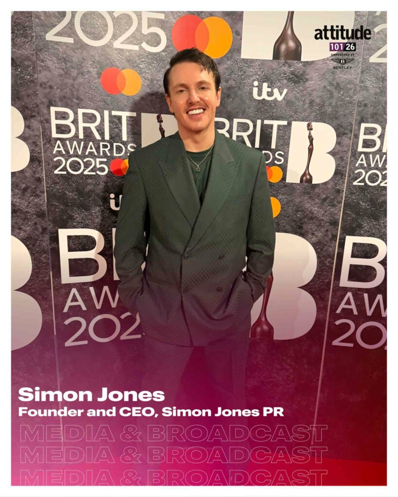 Simon Jones headshot