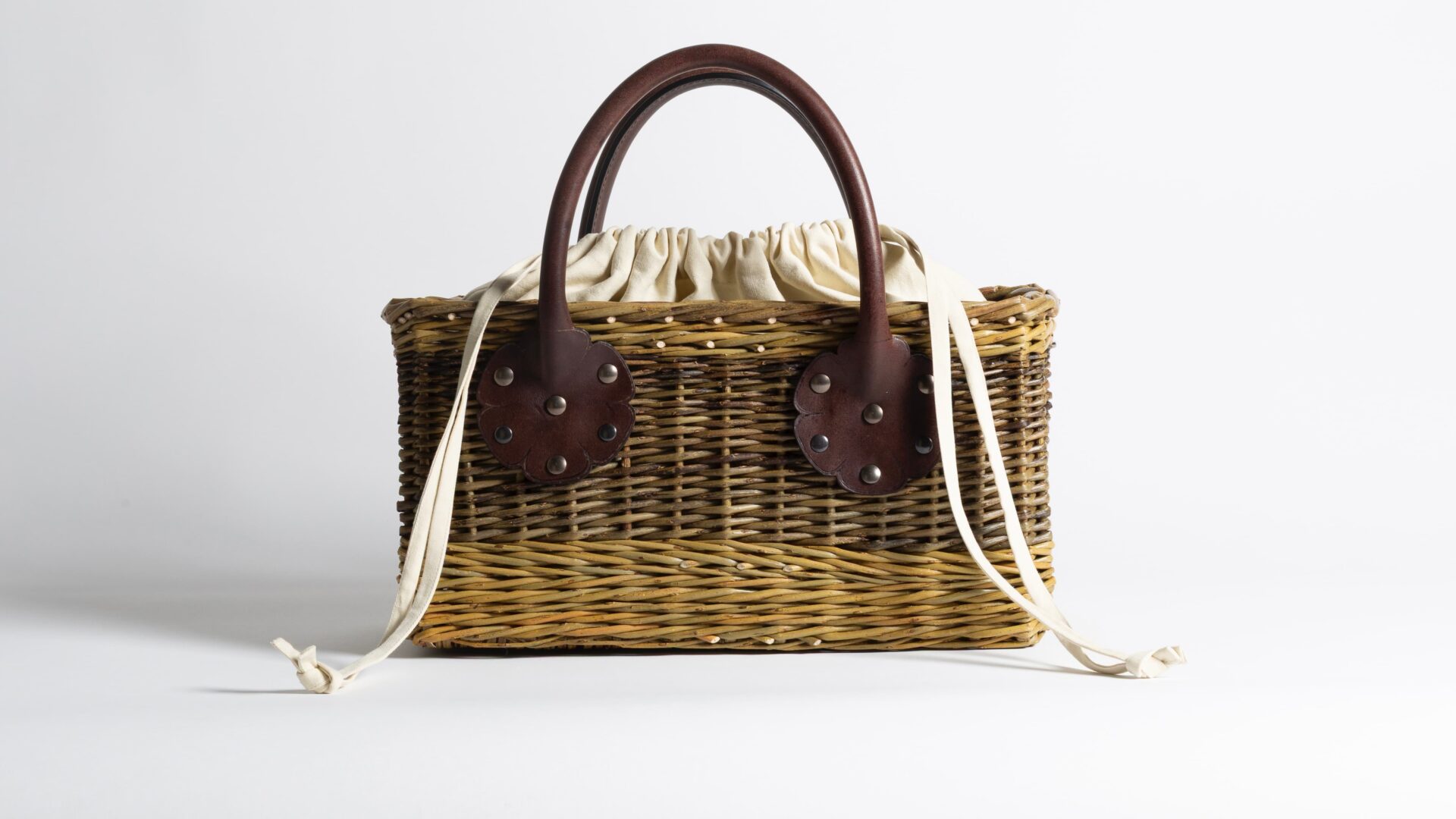 Product shot of the JW Anderson x Eddie Glew basket bag collaborations