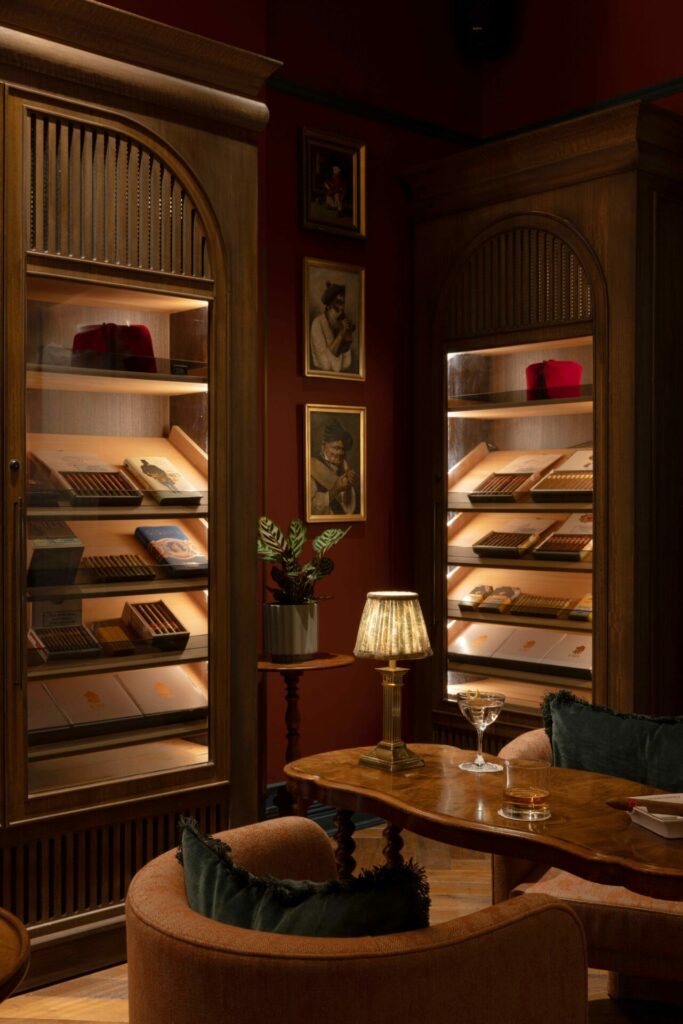 Otto's Salon at Bertrand's Townhouse