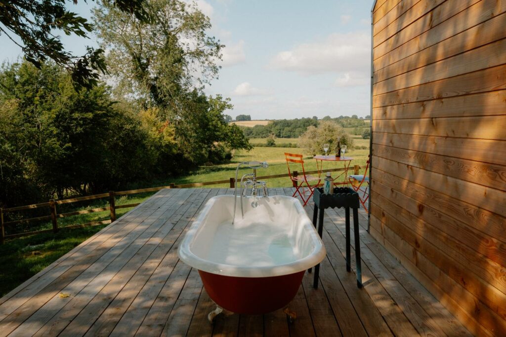 Outdoor bath at Lark Rise cabin at Ridge & Furrow Farm